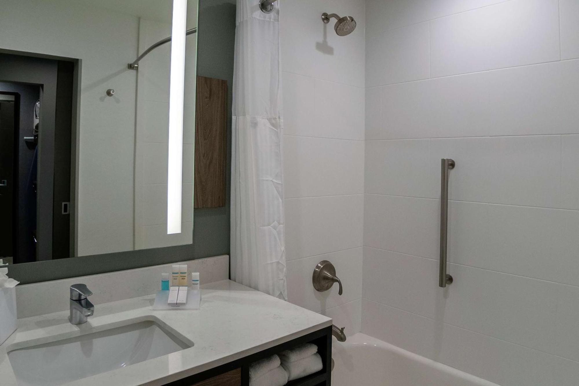Hilton Garden Inn Спартанбърг Екстериор снимка